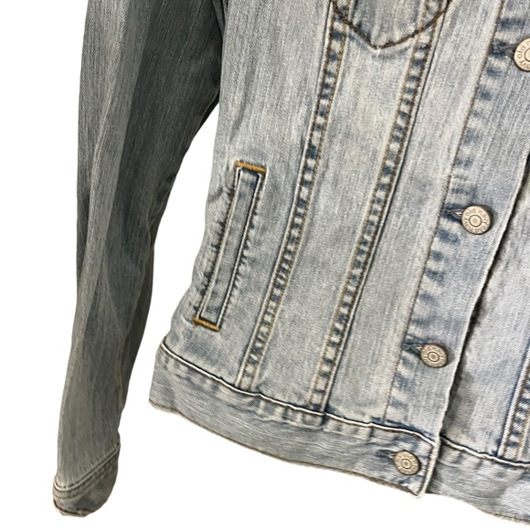 Old Navy light wash classic denim jacket size small lightweight jean jacket - Picture 4 of 5